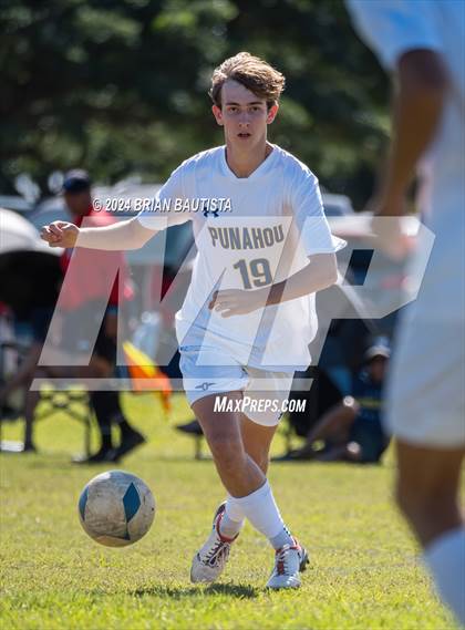 Thumbnail 3 in Waiakea vs. Punahou (HHSAA Division 1 Quarterfinal) photogallery.