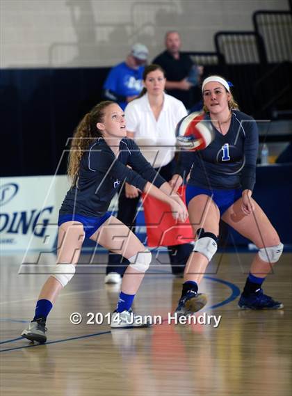 Thumbnail 1 in Alta Loma vs. Sonora (CIF State D4 Final) photogallery.