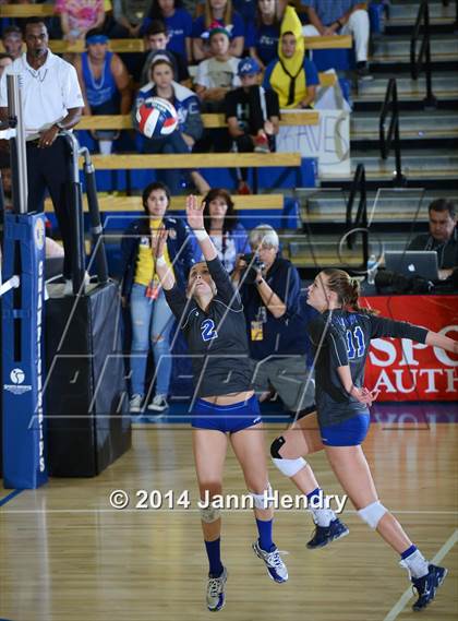Thumbnail 2 in Alta Loma vs. Sonora (CIF State D4 Final) photogallery.