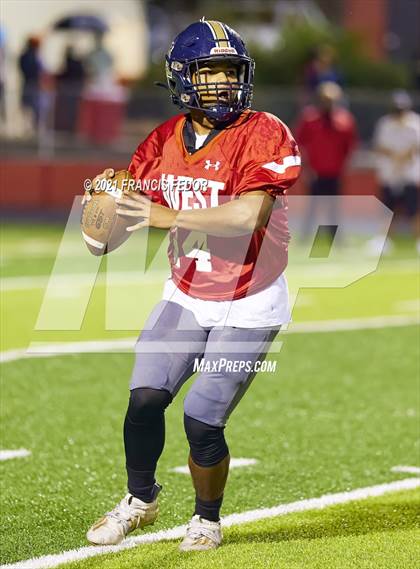 Thumbnail 2 in Tampa Bay Buccaneers/Hillsborough County All-Star Football Game (East vs. West) photogallery.