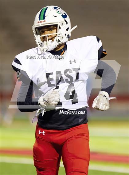 Thumbnail 2 in Tampa Bay Buccaneers/Hillsborough County All-Star Football Game (East vs. West) photogallery.