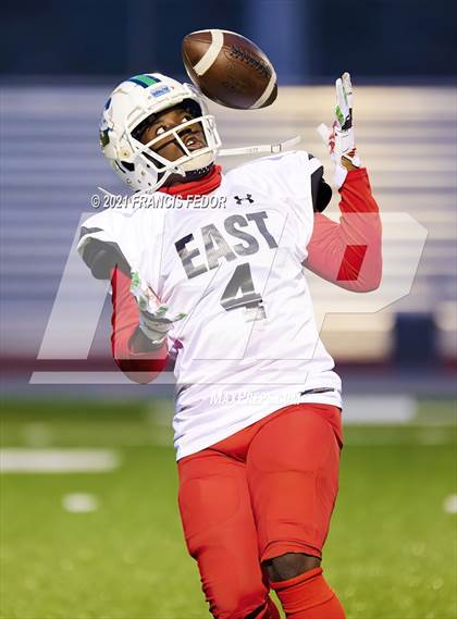 Thumbnail 2 in Tampa Bay Buccaneers/Hillsborough County All-Star Football Game (East vs. West) photogallery.