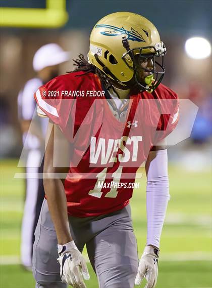 Thumbnail 3 in Tampa Bay Buccaneers/Hillsborough County All-Star Football Game (East vs. West) photogallery.
