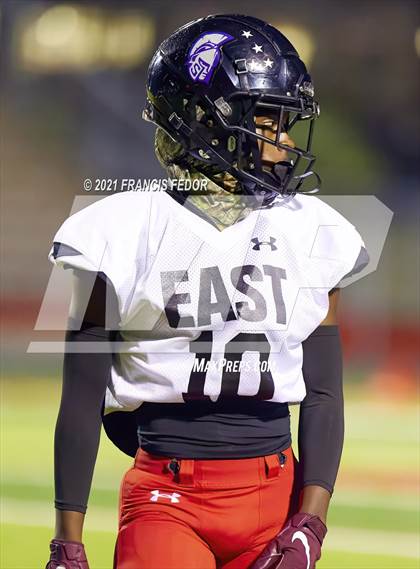 Thumbnail 2 in Tampa Bay Buccaneers/Hillsborough County All-Star Football Game (East vs. West) photogallery.