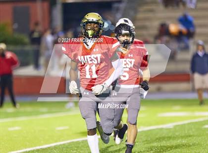 Thumbnail 2 in Tampa Bay Buccaneers/Hillsborough County All-Star Football Game (East vs. West) photogallery.