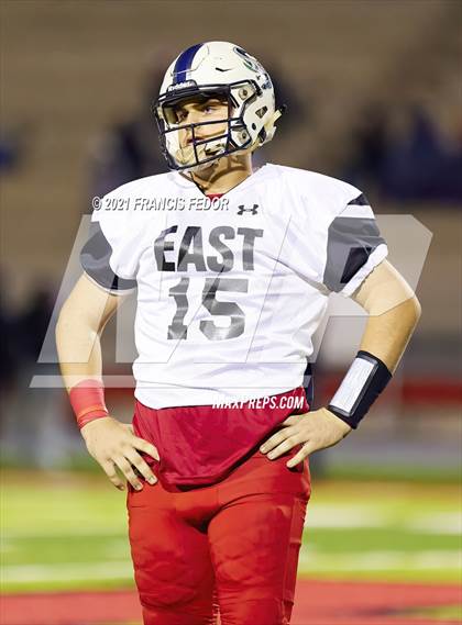Thumbnail 2 in Tampa Bay Buccaneers/Hillsborough County All-Star Football Game (East vs. West) photogallery.