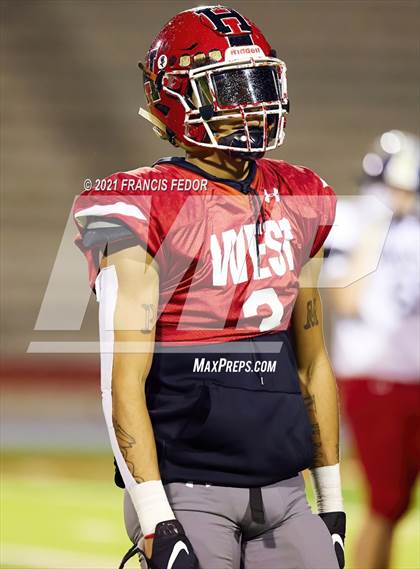 Thumbnail 2 in Tampa Bay Buccaneers/Hillsborough County All-Star Football Game (East vs. West) photogallery.