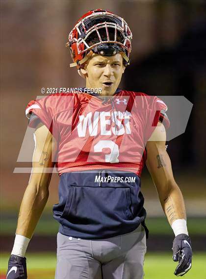 Thumbnail 3 in Tampa Bay Buccaneers/Hillsborough County All-Star Football Game (East vs. West) photogallery.