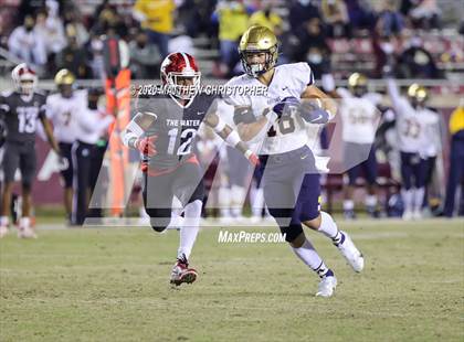 Thumbnail 2 in St. Thomas Aquinas vs. Edgewater (FHSAA 7A State Final) photogallery.