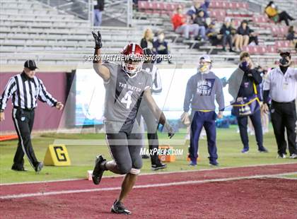 Thumbnail 1 in St. Thomas Aquinas vs. Edgewater (FHSAA 7A State Final) photogallery.