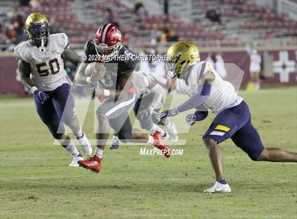 Thumbnail 2 in St. Thomas Aquinas vs. Edgewater (FHSAA 7A State Final) photogallery.