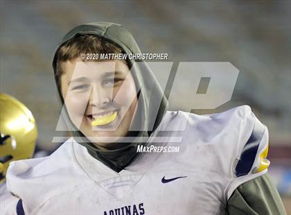 Thumbnail 3 in St. Thomas Aquinas vs. Edgewater (FHSAA 7A State Final) photogallery.