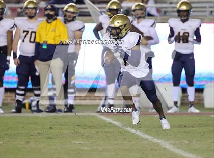 Thumbnail 3 in St. Thomas Aquinas vs. Edgewater (FHSAA 7A State Final) photogallery.