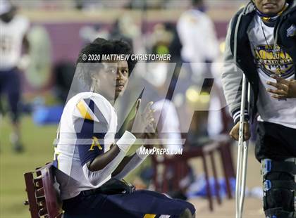 Thumbnail 2 in St. Thomas Aquinas vs. Edgewater (FHSAA 7A State Final) photogallery.
