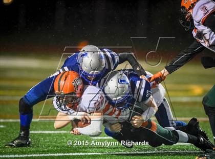Thumbnail 3 in LaConner vs. Morton/White Pass (WIAA 2B 1st Round) photogallery.