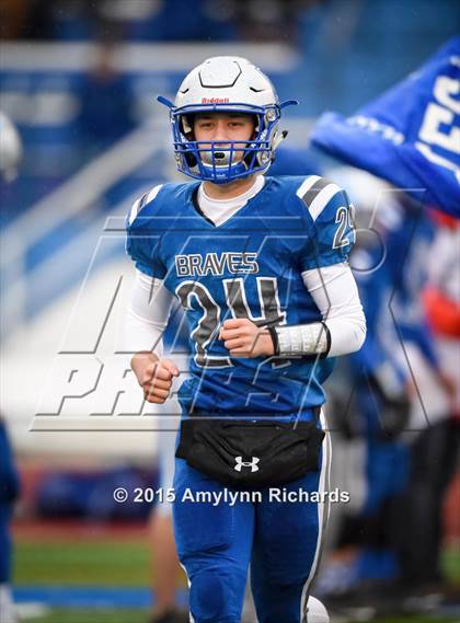 Thumbnail 3 in LaConner vs. Morton/White Pass (WIAA 2B 1st Round) photogallery.