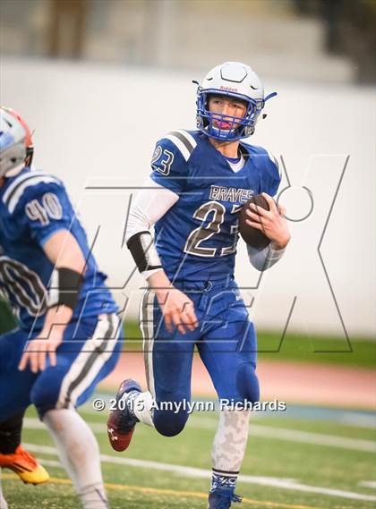 Thumbnail 3 in LaConner vs. Morton/White Pass (WIAA 2B 1st Round) photogallery.