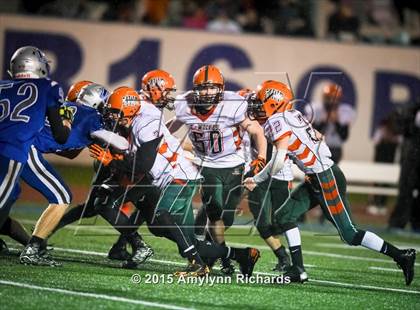 Thumbnail 2 in LaConner vs. Morton/White Pass (WIAA 2B 1st Round) photogallery.