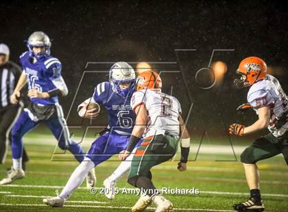 Thumbnail 2 in LaConner vs. Morton/White Pass (WIAA 2B 1st Round) photogallery.