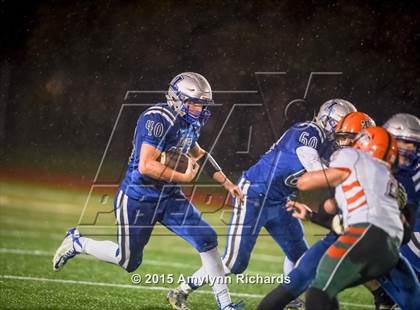 Thumbnail 3 in LaConner vs. Morton/White Pass (WIAA 2B 1st Round) photogallery.