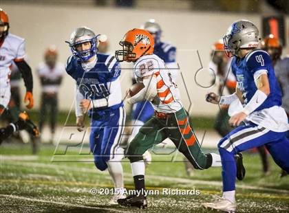 Thumbnail 2 in LaConner vs. Morton/White Pass (WIAA 2B 1st Round) photogallery.