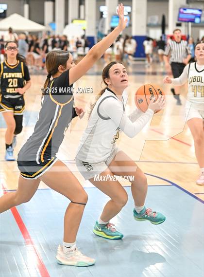 Thumbnail 3 in Cibola vs. Flowing Wells (Section 7) photogallery.