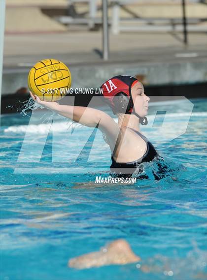 Thumbnail 1 in Newport Harbor vs. Carlsbad (Newport Holiday Cup) photogallery.
