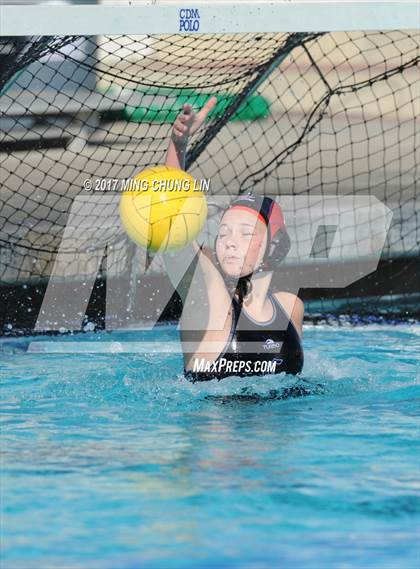 Thumbnail 3 in Newport Harbor vs. Carlsbad (Newport Holiday Cup) photogallery.