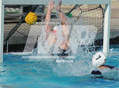 Thumbnail 1 in Newport Harbor vs. Carlsbad (Newport Holiday Cup) photogallery.