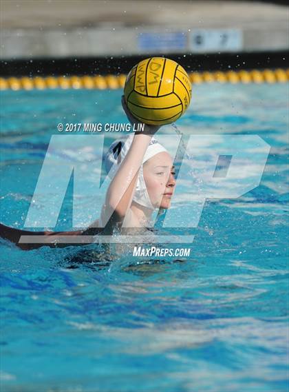 Thumbnail 3 in Newport Harbor vs. Carlsbad (Newport Holiday Cup) photogallery.