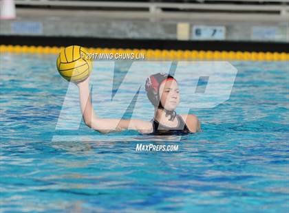 Thumbnail 3 in Newport Harbor vs. Carlsbad (Newport Holiday Cup) photogallery.