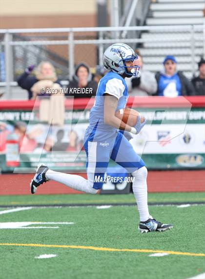 Thumbnail 1 in Steelton-Highspire vs. Fort Cherry (PIAA 1A Final) photogallery.