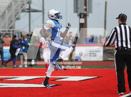 Thumbnail 3 in Steelton-Highspire vs. Fort Cherry (PIAA 1A Final) photogallery.
