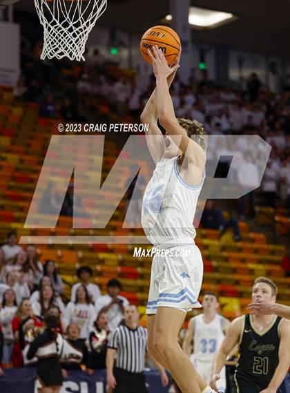 Thumbnail 1 in Logan vs Sky View (UHSAA 4A Quarterfinal) photogallery.