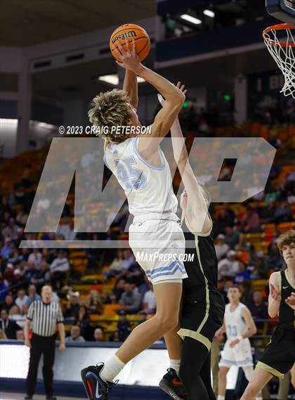 Thumbnail 1 in Logan vs Sky View (UHSAA 4A Quarterfinal) photogallery.