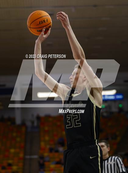 Thumbnail 3 in Logan vs Sky View (UHSAA 4A Quarterfinal) photogallery.