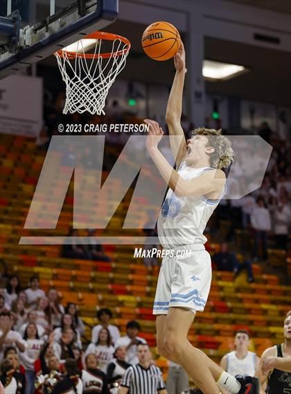 Thumbnail 3 in Logan vs Sky View (UHSAA 4A Quarterfinal) photogallery.