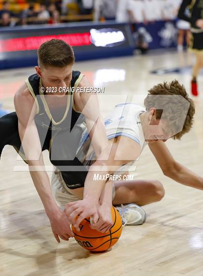 Thumbnail 3 in Logan vs Sky View (UHSAA 4A Quarterfinal) photogallery.