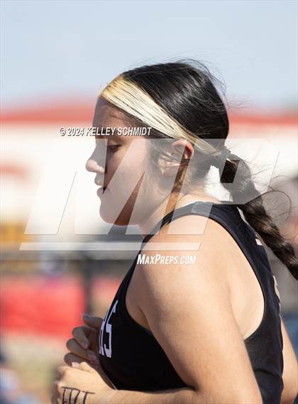 Thumbnail 2 in Weatherford Eagle Invitational (200 Meter) photogallery.