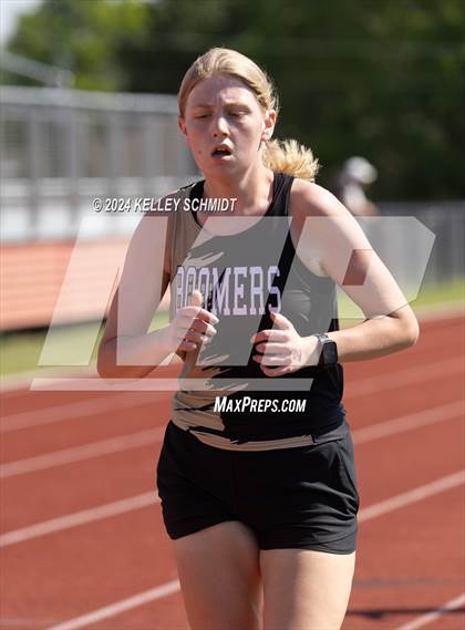 Thumbnail 1 in Weatherford Eagle Invitational (200 Meter) photogallery.