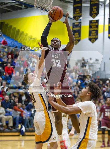 Thumbnail 2 in Belleville West @ O'Fallon photogallery.