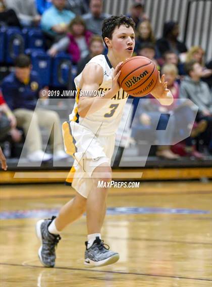Thumbnail 3 in Belleville West @ O'Fallon photogallery.