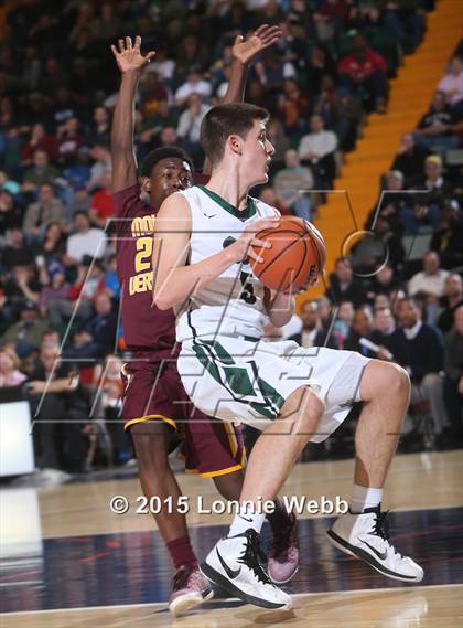 Thumbnail 2 in Mt. Vernon vs Shenendehowa (NYSPHSAA Class AA Semifinal) photogallery.