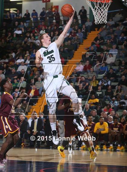 Thumbnail 3 in Mt. Vernon vs Shenendehowa (NYSPHSAA Class AA Semifinal) photogallery.