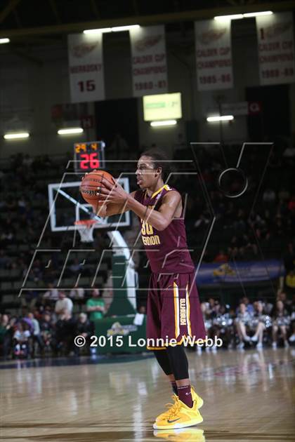 Thumbnail 3 in Mt. Vernon vs Shenendehowa (NYSPHSAA Class AA Semifinal) photogallery.