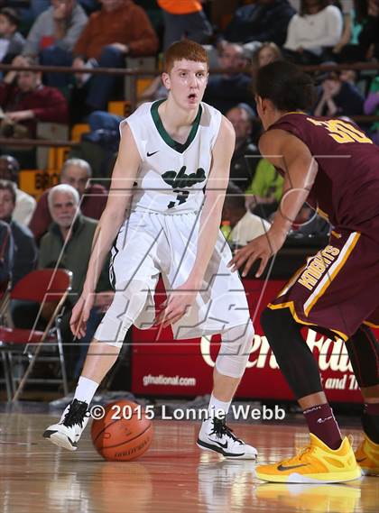 Thumbnail 2 in Mt. Vernon vs Shenendehowa (NYSPHSAA Class AA Semifinal) photogallery.