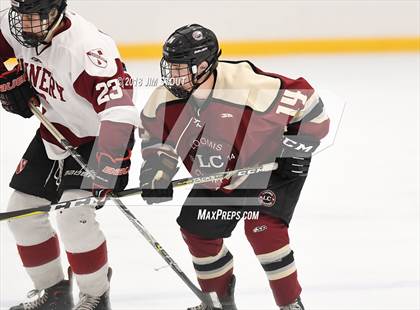 Thumbnail 1 in Loomis Chaffee vs. Gunnery (Avon Christmas Classic) photogallery.