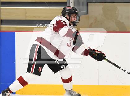 Thumbnail 3 in Loomis Chaffee vs. Gunnery (Avon Christmas Classic) photogallery.