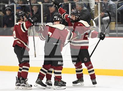 Thumbnail 1 in Loomis Chaffee vs. Gunnery (Avon Christmas Classic) photogallery.
