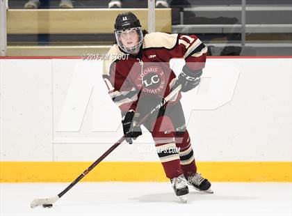 Thumbnail 3 in Loomis Chaffee vs. Gunnery (Avon Christmas Classic) photogallery.